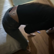 #上海#,#扫街#,#站街# 老小区的老鸡了 老玩家估计都知道 便宜卸货 在上海这个城市100块钱还要什么自行车啊 干就完了
联系方式LY81626